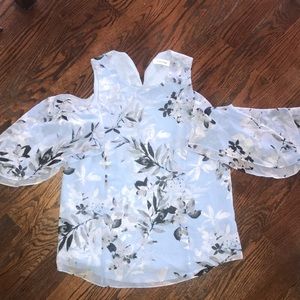 Cold shoulder floral top